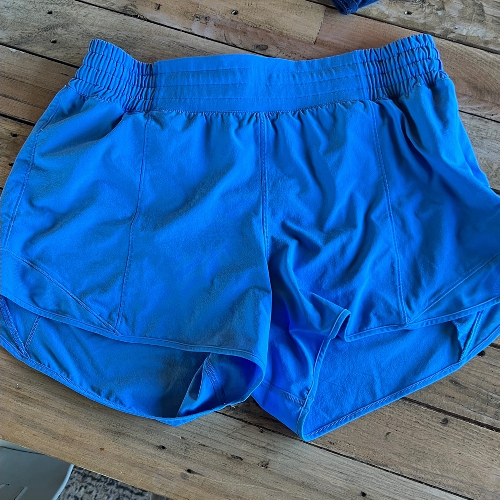 Size 10 Lululemon Athletica Pool Party blue 4” Hotty hot shorts